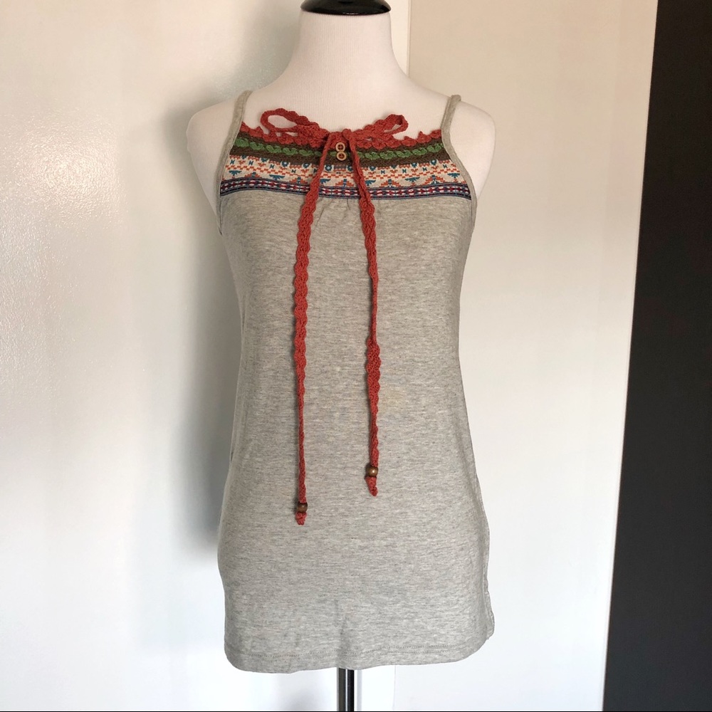 Nanea Embroidered Tank (Bought in Japan)